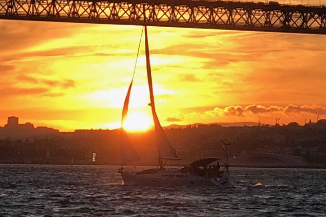 Lisbon River Sunset Sailing Cruise - Onboard comforts: small touches that make 2 hours feel shorter
