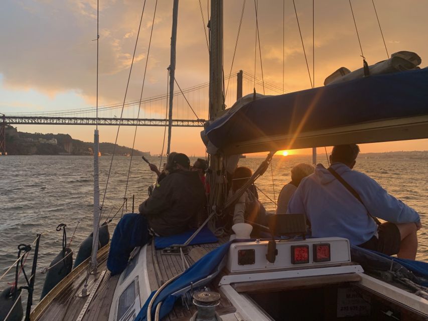 Lisbon: Sailboat Sunset Tour with a Drink - Key highlights worth caring about