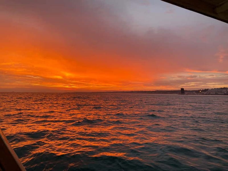 Lisbon: Sailing Boat Tour with Drinks & Pastel de Nata - The route along Lisbon’s waterfront: the stops you’ll actually feel