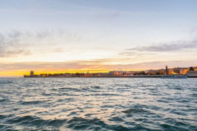 Lisbon: Sailing Tour on the Tagus River - Finding your way to the marina (and not missing the van)