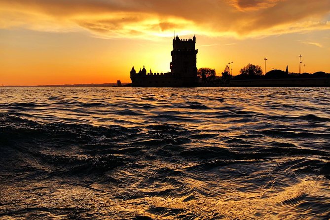 Lisbon: Sunset Cruise With Drinks on Spacious Yacht - Crew Energy: Friendly Guides, Short Explanations, and the Right Pace