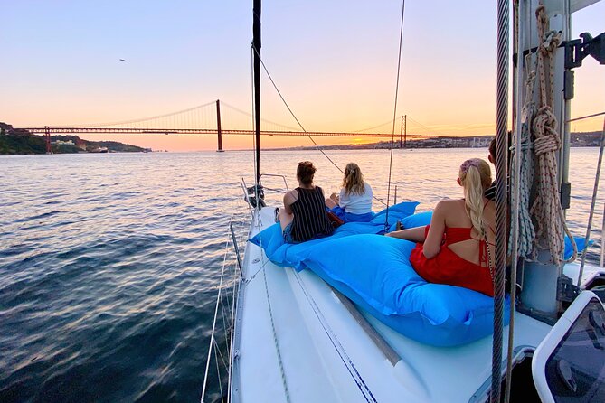 Lisbon: Sunset Tagus River Sailing Tour with Drinks - Why this Tagus River sailing cruise feels calmer than Lisbon tours