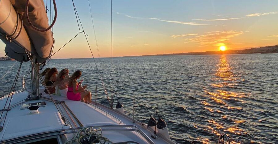 Lisbon: Tagus River Sailboat City Cruise - Quick reasons this cruise works