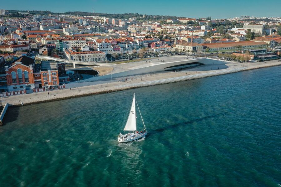 Lisbon: Tagus River Sailboat Tour - The 2-Hour Sail: How the Experience Flows