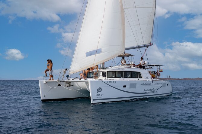 Lobos Island Half-Day Sailing Tour with Lunch - Corralejo to Lobos: Why This Half-Day Sail Works