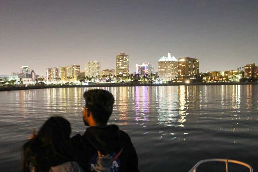 Long Beach: Private Night Yacht Cruise With City Lights - A private yacht between Long Beach lights and quiet water