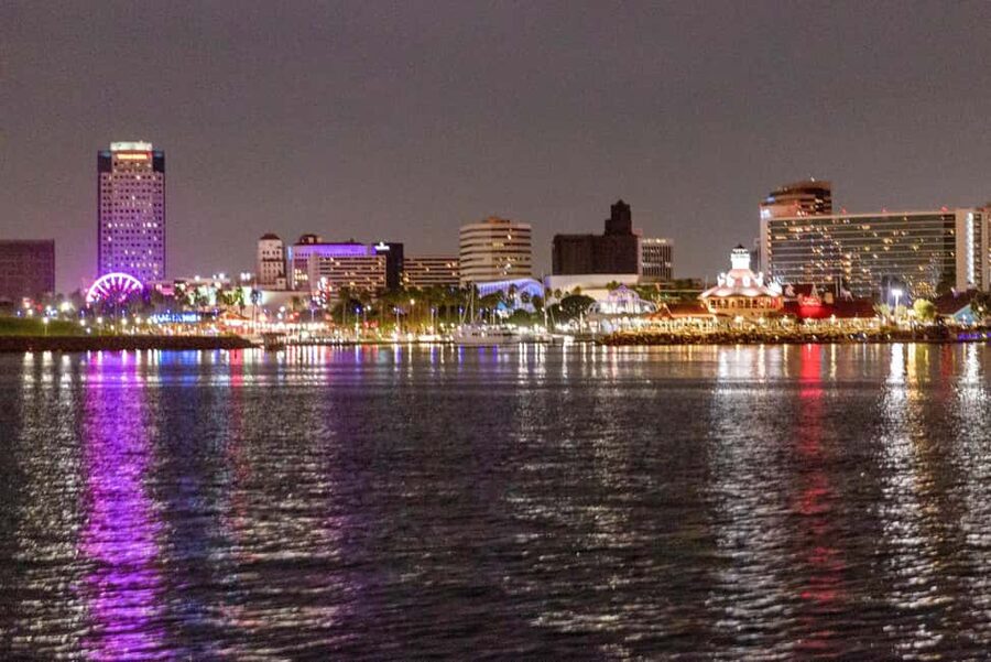 Long Beach: Private Night Yacht Cruise With City Lights - Price and value for a 1-hour private cruise up to six