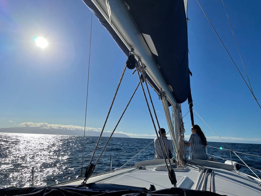 Los Gigantes: Sailing Excursion with Swimming, Drink & Tapas - Tapas, Drinks, and That Relaxed Small-Boat Feel