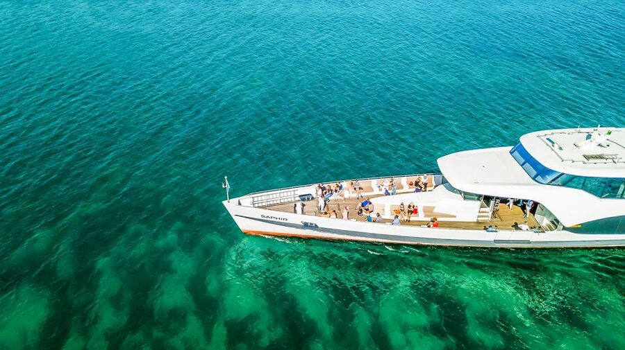 Lucerne: 1-Hour Cruise on Panoramic Yacht - Pier 7 to the Open Lake: Why This 1-Hour Cruise Works