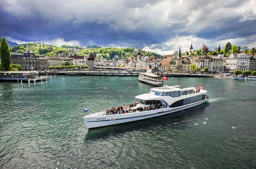 Lucerne: 1-Hour Cruise on Panoramic Yacht - Your Audio Guide on the Water: How the Phone App Fits In