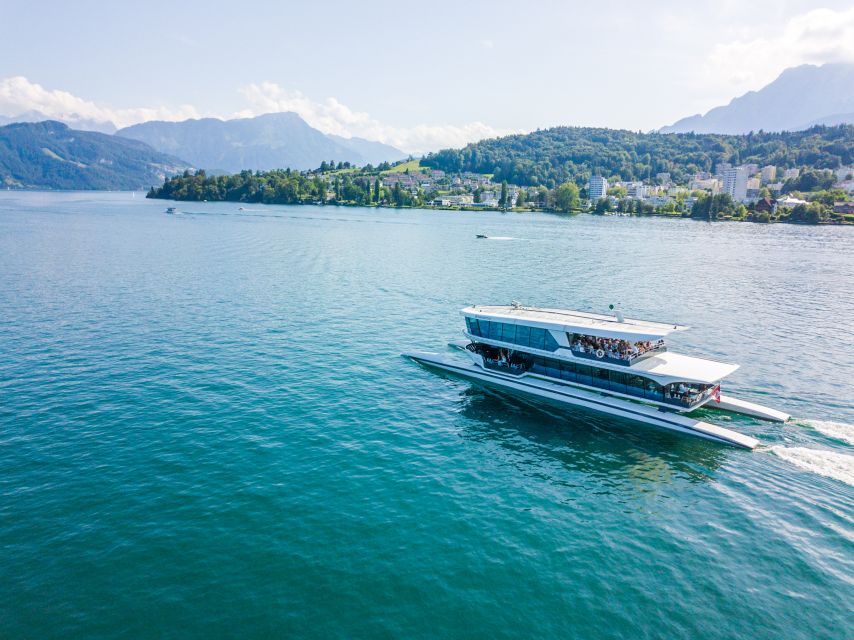 Lucerne: Round-Trip Catamaran Cruise on Lake Lucerne - Boarding at Brücke 3 (Pier 3) with Mounts in your sights
