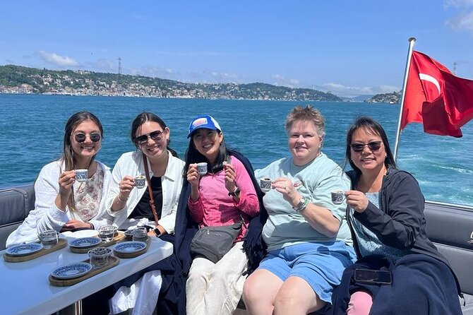 Luxury Bosphorus Yacht Cruise – Stopover in Asian Side - The 2.5-Hour Route: How the Cruise Flows Between Continents