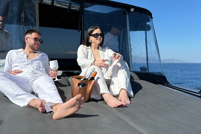 Luxury Catamaran Cruise, Dia Island –Open Bar & Lunch -Top Rated! - Key highlights
