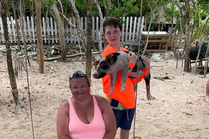 Luxury Catamaran Cruise: Sip, Sail, Snorkel, and Swim with Pigs! - Food and Drinks: Where the Value Really Shows