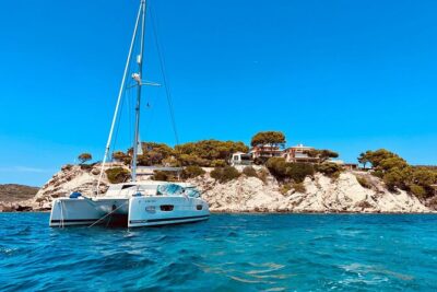 Luxury Catamaran sailing with welcome Drinks Tapas Max10-12Person - La Lonja meeting point and boarding: plan like a local