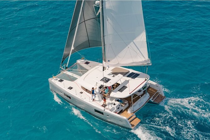 LUXURY Catamaran Sunset and Wine cruise - Should you book this Lisbon luxury catamaran with wine?