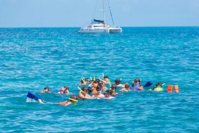 Luxury Catamaran tour to Isla Mujeres with transportation from Playa del Carmen - Where You Meet (and How Not to Lose Time Before Boarding)