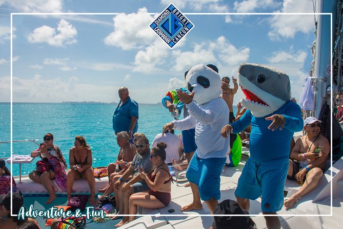 Luxury Catamaran tour to isla mujeres with transportation from Tulum - Meeting Point Morning: 7:00am Starts and Realistic Timing
