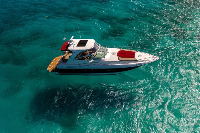 Luxury Private Yacht Charter Aruba - Eden Luca Yachts - Drinks, snacks, and the alcohol rules (so you’re not surprised)