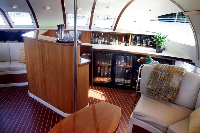 Luxury Sailing - Māori Rock Carvings - Taupo Sailing Adventures - Crew commentary that makes the scenery stick