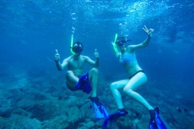 Luxury Yacht & Snorkel with All inclusive Open bar and lunch - Getting on the boat: be ready for an 8:00 am start