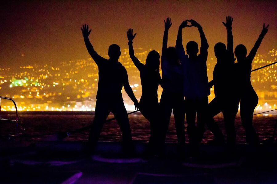 Madeira: New Year's Eve Fireworks by Catamaran - Entering the evening: where this cruise starts in Funchal