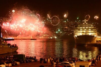 Madeira: New Year's Eve Fireworks by Catamaran - Boarding the VMT Madeira catamaran: what happens before the fireworks