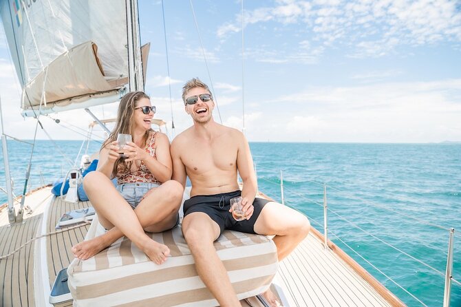 Magnetic Island Lunchtime Sailing Cruise - Getting on board in Nelly Bay: easy start, relaxed check-in