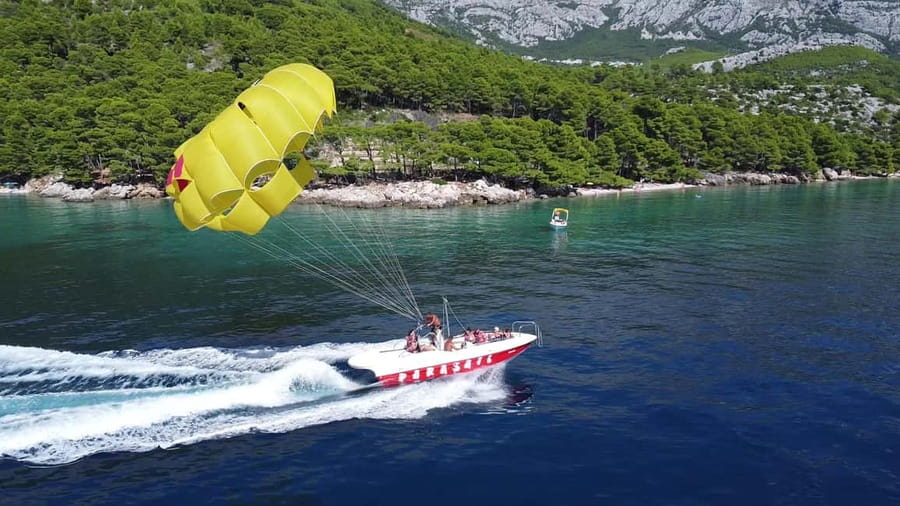 Makarska: Parasailing Experience - MPL Nautika - The Boat Ride Out: Looking at the Water Before You Fly