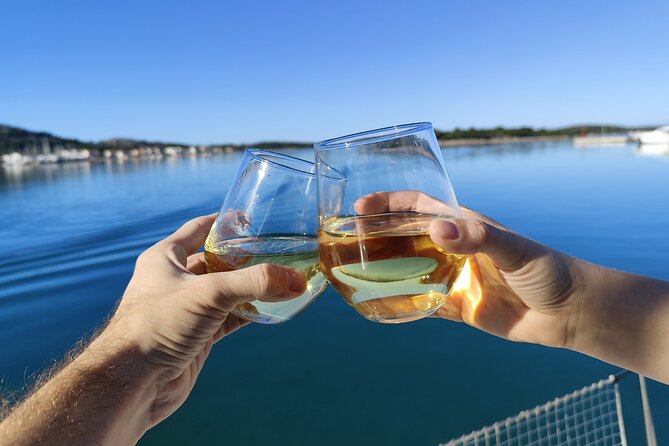 Mallorca Catamaran Tour with Tapas - small group - - Who this Mallorca catamaran works best for