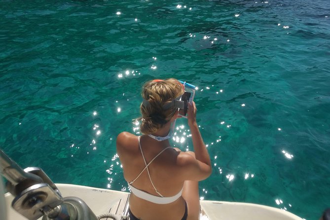 Mallorca sailing, snorkelling, as a Local with drinks and food - Comfort at Sea: How the Boat Handles Motion