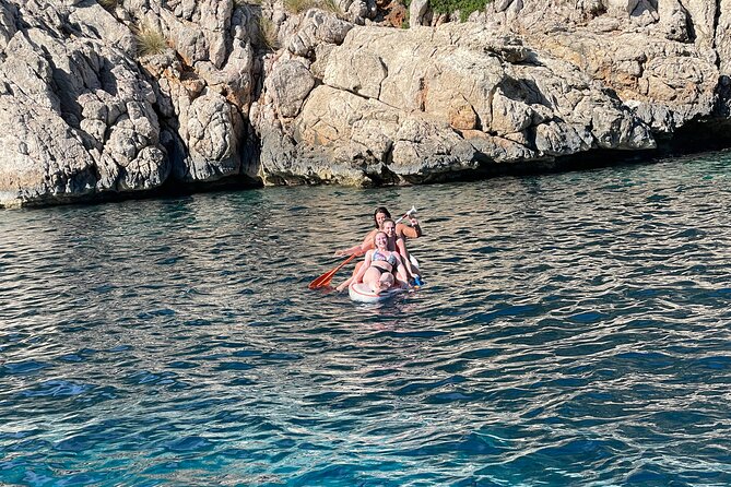 Mallorca sailing tour with tapas and wine - Meeting point at Camí Vell de la Victòria, 19: start smoothly