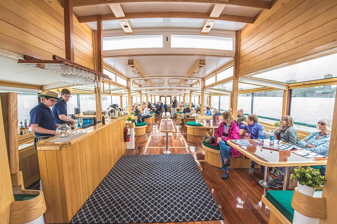 Manhattan Architecture Yacht Cruise - The AIA narration: how to make it more than background sound