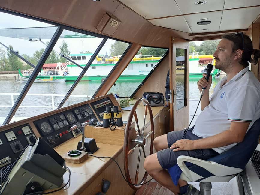 Mantua: Guided sailing from the Park to the Port with the water elevator - Valdaro Port and the Fissero Tartaro: the White Canal moment
