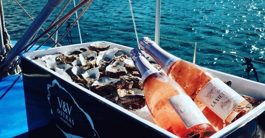 Marbella: Puerto Banús Private Sailing Cruise with Drinks - The drinks and snacks setup (and why it matters)
