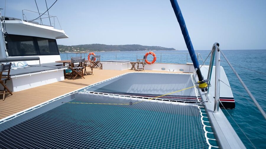Marseille: A day on a catamaran in the Calanques - All inclusive - Morning sailing: Cap Croisette, Île Maïre, and your first anchorage swim