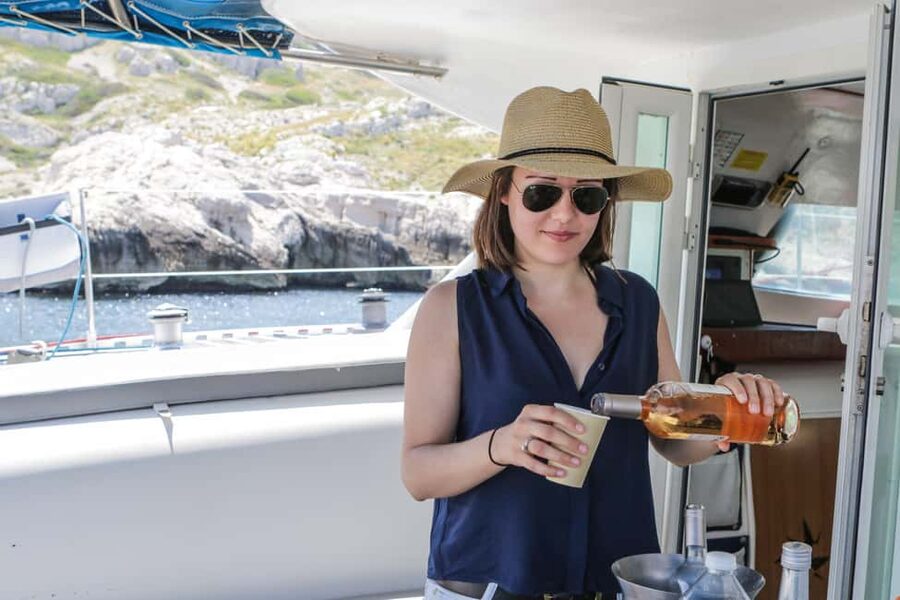 Marseille: Calanques Catamaran Cruise, Picnic, & Swimming - Morgiou and Sugiton: two coves with different pacing and more swim opportunities