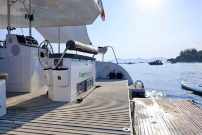 Marseille: Calanques Catamaran Tour & Standup Paddle - What to Expect From the Timing and Stop Count