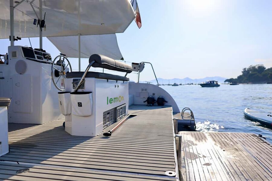 Marseille: Calanques Catamaran Tour & Standup Paddle - What to Expect From the Timing and Stop Count