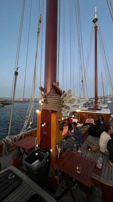 Marseille: Evening sailboat trip to the Calanques du Frioul with buffet and organic wine - Key Highlights You’ll Feel Immediately