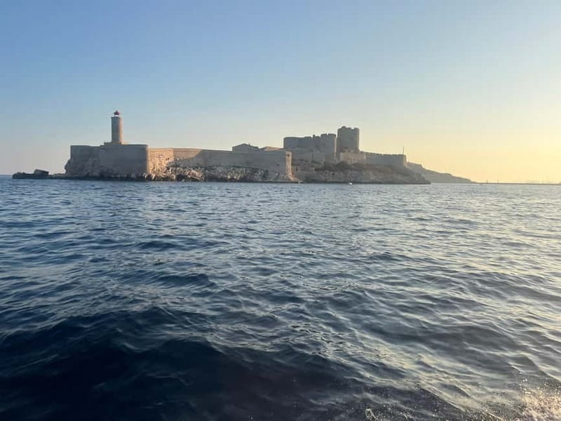 Marseille: Set sail for the Château d'If and the Frioul Islands - Cruising Past Vallon des Auffes: The Coast You Usually Speed Through