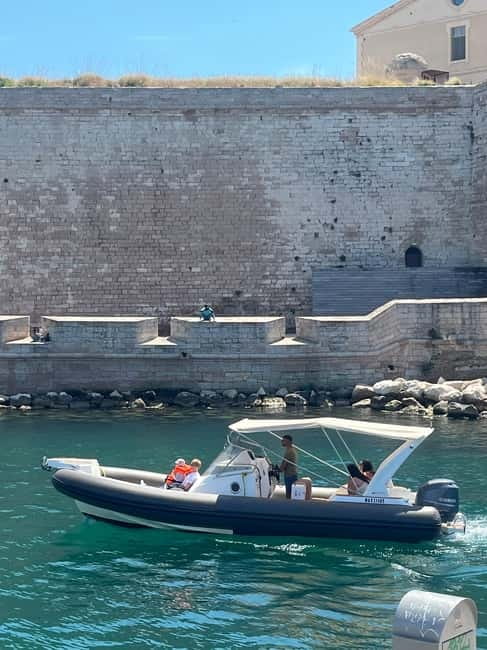 Marseille: Set sail for the Château d'If and the Frioul Islands - Château d’If From the Water: One Photo Stop, Big Literary Payoff