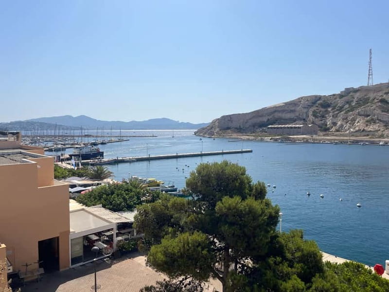 Marseille: Set sail for the Château d'If and the Frioul Islands - Île Degaby and the Food Option: A Meal Stop With a Real Setting