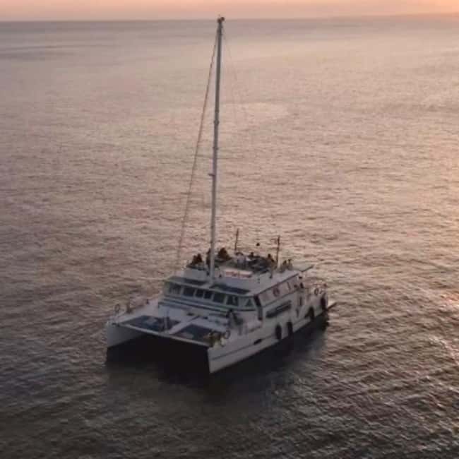 Marseille: Sunset catamaran cruise, buffet & drinks - Drinks and Music: What Your Included Glass Covers