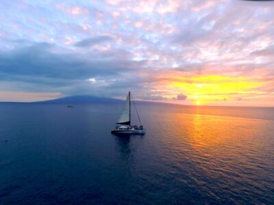 Maui: 2 Hour Sunset Dinner Sail with Open Bar and Appetizers - Gemini Catamaran Comfort: Cushions, Shade Choices, and Barefoot Steps