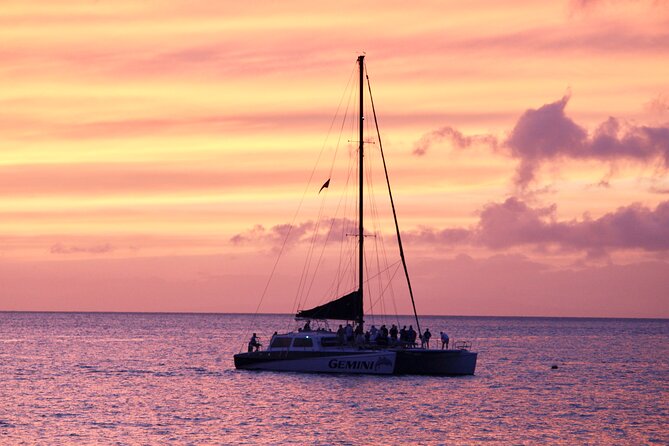 Maui: Coast of Ka'anapali Beach Sunset Dinner Sail - Key things to know before you go