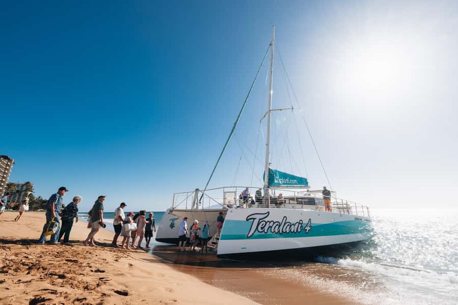 Maui: Ka'anapali Whale Watching Cruise on Luxury Sailboat - Drinks, snacks, and the comfort details people notice