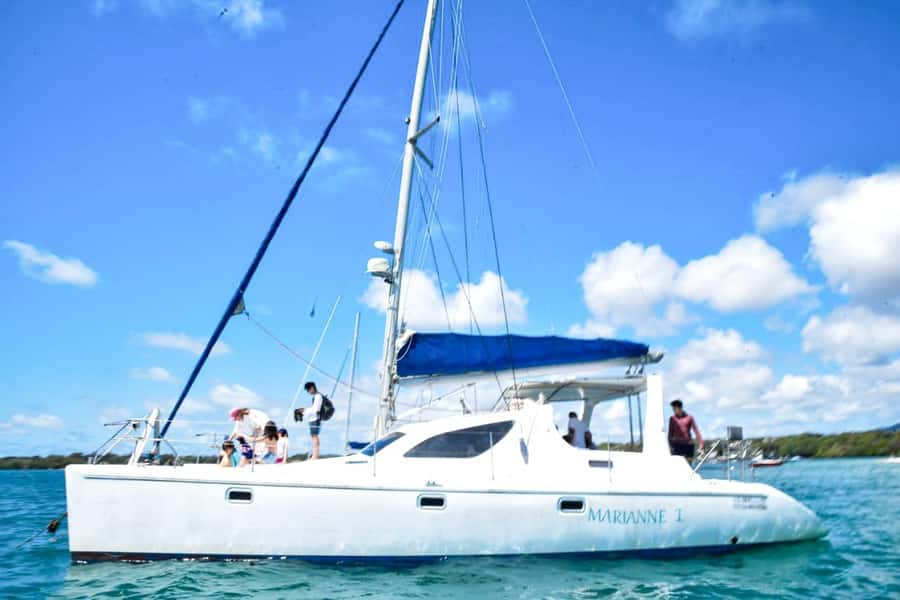 Mauritius: Catamaran Cruise to Ile Aux Cerfs with BBQ Lunch - Should you book this catamaran to Île aux Cerfs?