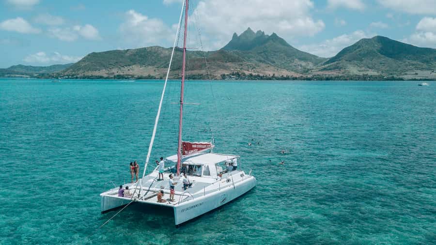 Mauritius: Catamaran Day Cruise to lle aux Cerfs with Lunch - Why This Catamaran Day Cruise Works in Mauritius