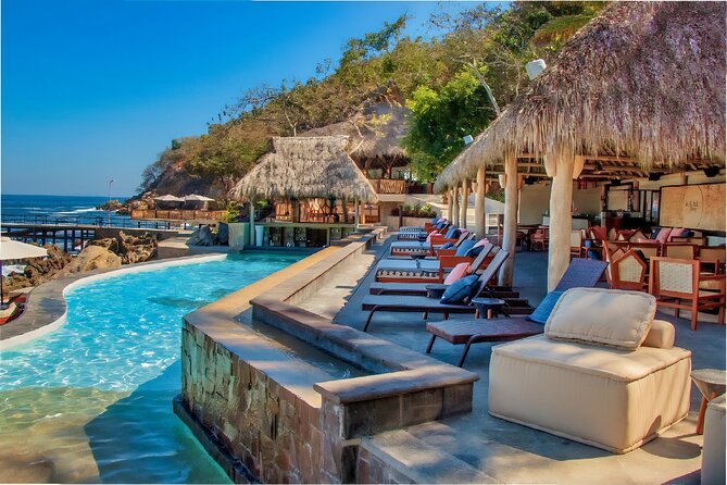 Mega Catamarans ALL INCLUSIVE Remote Paradise Beach Adventure - Getting on board at Puerto Mágico without the stress